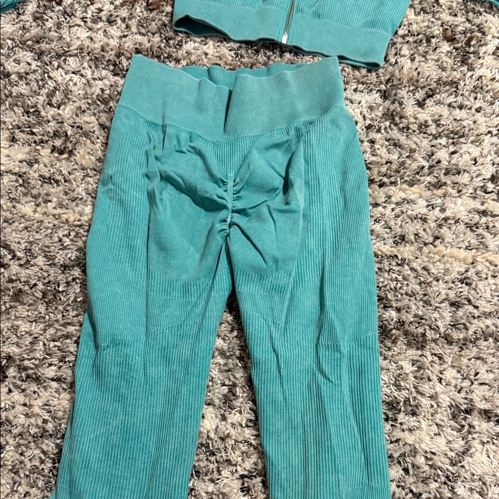 Stylish Teal Ribbed Two-Piece Set - Picture 4 of 4